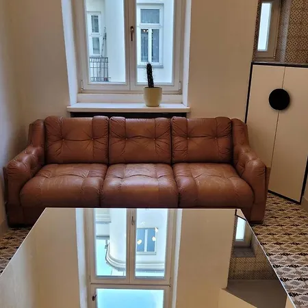 Pop Nowogrodzka Apartment Warsaw