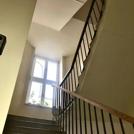 Pop Nowogrodzka Apartment *